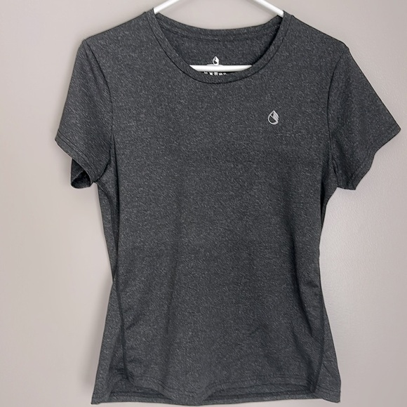 Set of 3- Icy zone athletic tees - Picture 5 of 10